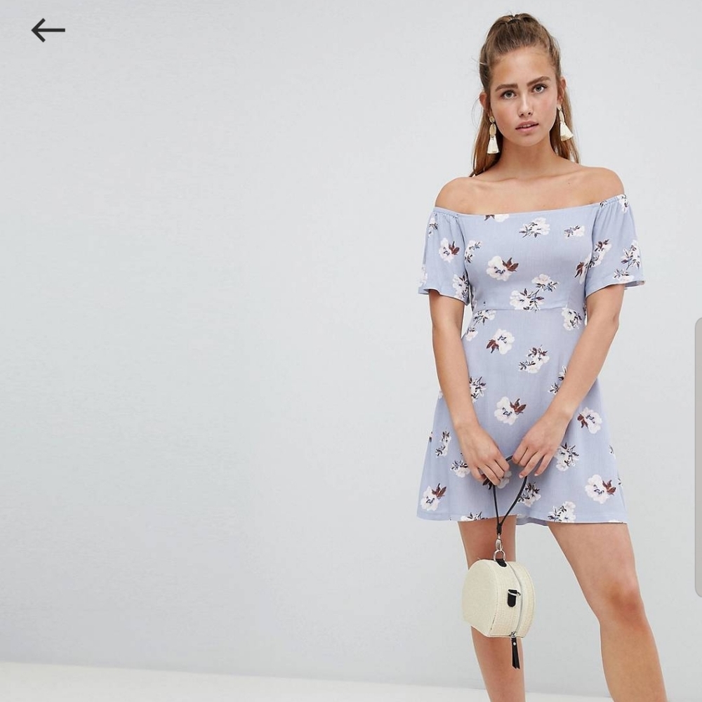 Lilac floral backless mini dress